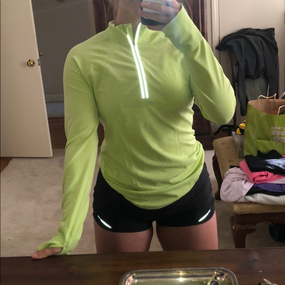 super cute athleta pullover